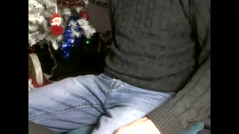 Snapshot of fifi010203 chatting on 12-14-24, 10:13 fifi010203 online show from 12-14-24, 10:13