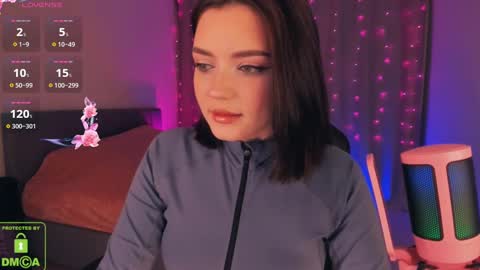 Snapshot of filister666 chatting on 12-19-24, 11:03 LEEN online show from 12-19-24, 11:03