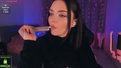 Snapshot of filister666 chatting on 01-04-25, 04:01 LEEN online show from 01-04-25, 04:01