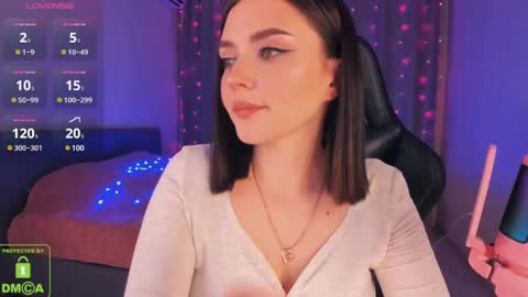 Snapshot of filister666 chatting on 02-09-25, 03:22 LEEN online show from 02-09-25, 03:22