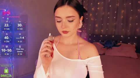 Snapshot of filister666 chatting on 10-27-25, 09:52 LEEN online show from 10-27-25, 09:52