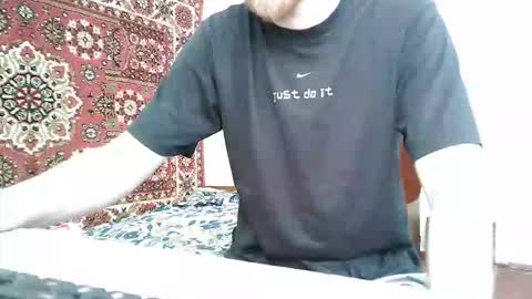 Whitechocolate online show from 05-26-26, 11:17