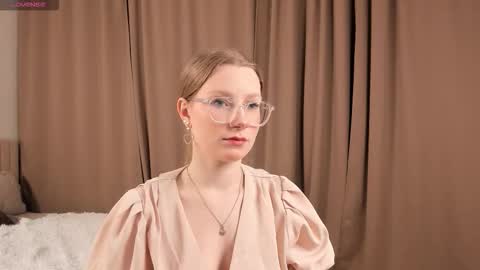 Snapshot of filomenaromanson chatting on 03-11-26, 07:42 Anny online show from 03-11-26, 07:42