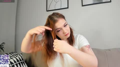 Snapshot of final_fantase chatting on 03-06-25, 07:54 Kira gift fo joining the fan club -- personal telegram hot photo online show from 03-06-25, 07:54