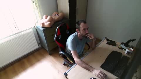 Jane and Findo online show from 03-01-25, 04:15