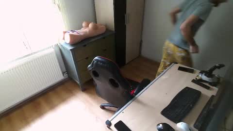 Jane and Findo online show from 03-08-25, 09:28