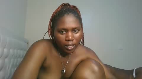 Snapshot of fine_melanie chatting on 10-31-25, 02:45 melanie online show from 10-31-25, 02:45