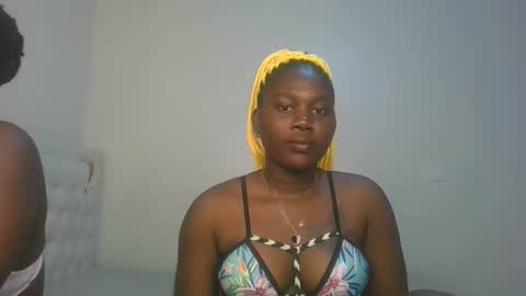 Snapshot of fine_melanie chatting on 12-14-25, 09:19 melanie online show from 12-14-25, 09:19