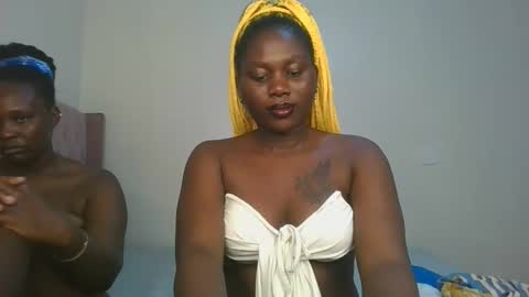 Snapshot of fine_melanie chatting on 01-17-26, 12:37 melanie online show from 01-17-26, 12:37