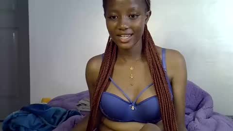 Snapshot of fine_slim chatting on 09-29-25, 10:14 slimmie online show from 09-29-25, 10:14