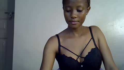 Snapshot of fine_slim chatting on 10-02-25, 09:00 slimmie online show from 10-02-25, 09:00
