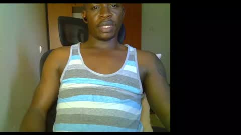 Snapshot of fineebony chatting on 05-15-26, 11:50 HOT AND SWEET online show from 05-15-26, 11:50