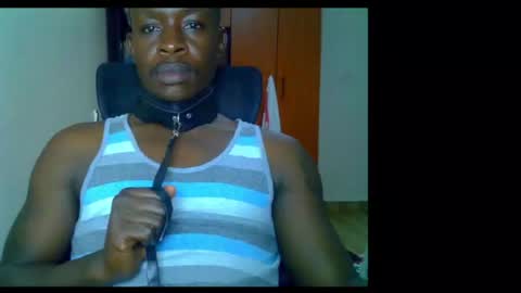 Snapshot of fineebony chatting on 05-24-26, 04:56 HOT AND SWEET online show from 05-24-26, 04:56