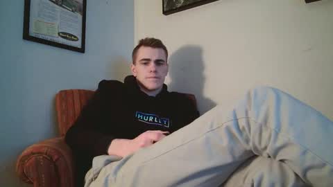 Snapshot of finnabun33 chatting on 01-08-25, 02:35 Jake I am Bicurious online show from 01-08-25, 02:35