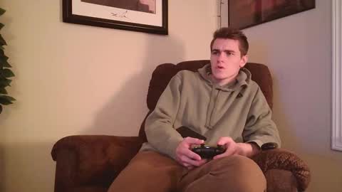 Snapshot of finnabun33 chatting on 10-26-25, 01:22 Jake I am Bicurious online show from 10-26-25, 01:22