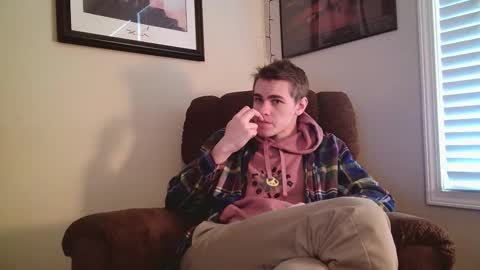 Snapshot of finnabun33 chatting on 10-28-25, 07:27 Jake I am Bicurious online show from 10-28-25, 07:27