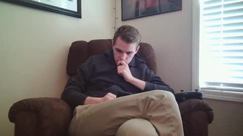 Snapshot of finnabun33 chatting on 11-10-25, 06:40 Jake I am Bicurious online show from 11-10-25, 06:40