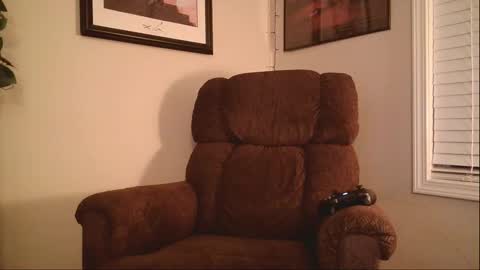 Snapshot of finnabun33 chatting on 12-01-25, 12:04 Jake I am Bicurious online show from 12-01-25, 12:04