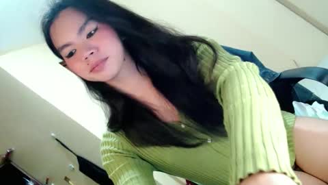 Snapshot of fionie_xxx chatting on 05-15-26, 02:46 FIONA online show from 05-15-26, 02:46