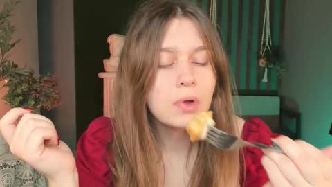 fiora online show from 10-06-25, 06:22