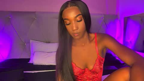 Fiorela Lenin  online show from 04-18-26, 12:31