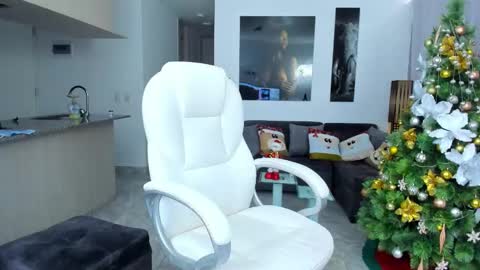 fiore   online show from 01-07-25, 09:46