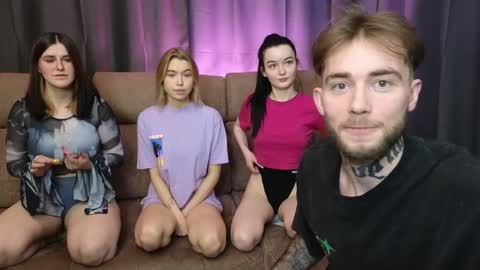 Snapshot of first_day_ chatting on 12-04-24, 12:03 ALICESTEVEVECTOR pvt open  online show from 12-04-24, 12:03