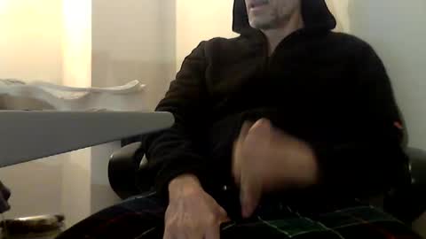 Snapshot of fit__daddy chatting on 02-24-26, 11:47 Daddy Cool online show from 02-24-26, 11:47