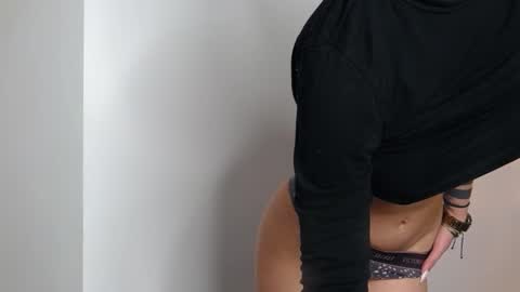 Snapshot of fit_rihanna chatting on 02-19-25, 07:38 fit_rihanna online show from 02-19-25, 07:38