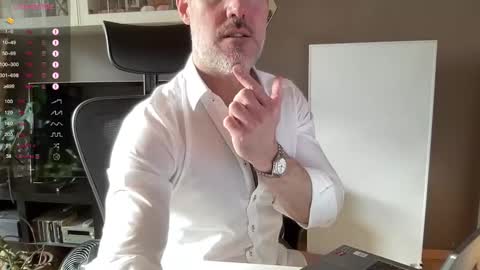 Snapshot of fit_rubinho chatting on 01-02-25, 12:57 Rubn online show from 01-02-25, 12:57