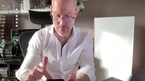 Snapshot of fit_rubinho chatting on 01-08-25, 12:37 Rubn online show from 01-08-25, 12:37