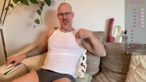 Snapshot of fit_rubinho chatting on 01-19-25, 09:01 Rubn online show from 01-19-25, 09:01