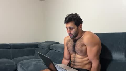 Snapshot of fitcurvyman4fun_69 chatting on 11-26-25, 05:36 fitcurvyman4fun_69 online show from 11-26-25, 05:36