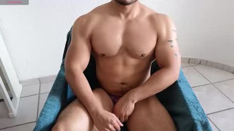 Snapshot of fitnessbody92 chatting on 02-04-26, 02:34 Farid online show from 02-04-26, 02:34