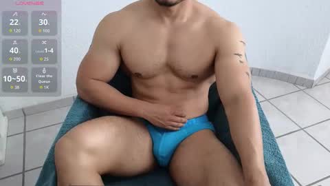 Snapshot of fitnessbody92 chatting on 03-27-26, 02:17 Farid online show from 03-27-26, 02:17