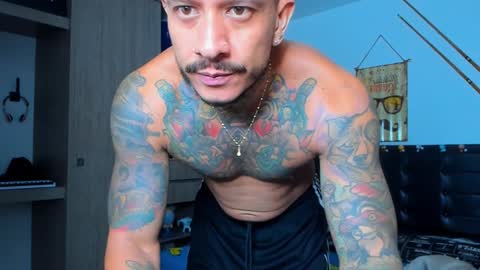 Snapshot of fitnolan chatting on 02-04-25, 10:21 Elias Valencia online show from 02-04-25, 10:21