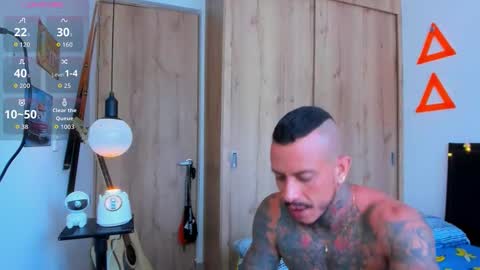 Snapshot of fitnolan chatting on 09-13-25, 05:57 Elias Valencia online show from 09-13-25, 05:57