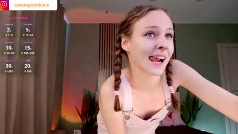 im Linda please give me thumbs up online show from 07-11-26, 09:56