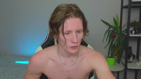 Snapshot of fixsicki chatting on 01-17-25, 03:12 Eren. online show from 01-17-25, 03:12