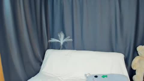 Snapshot of fizana chatting on 01-17-26, 03:11 Kira online show from 01-17-26, 03:11