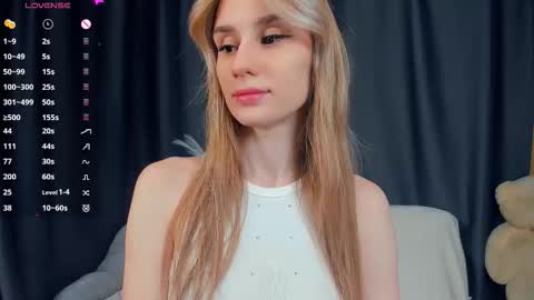 Snapshot of fizana chatting on 02-10-26, 09:35 Kira online show from 02-10-26, 09:35