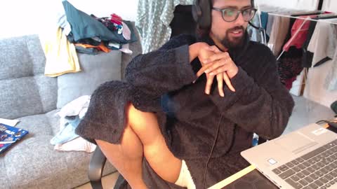 Snapshot of fizz6572 chatting on 12-13-24, 11:02 fizz6572 online show from 12-13-24, 11:02