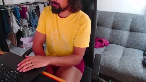 Snapshot of fizz6572 chatting on 02-07-25, 09:05 fizz6572 online show from 02-07-25, 09:05