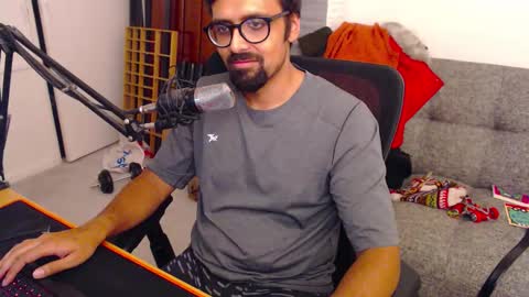 Snapshot of fizz6572 chatting on 10-18-25, 07:14 fizz6572 online show from 10-18-25, 07:14