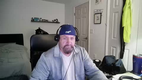 Snapshot of flaguy3233 chatting on 01-08-25, 05:48 Florida guy online show from 01-08-25, 05:48