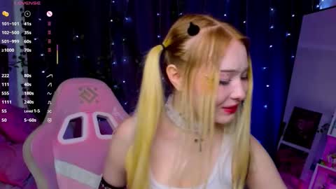 Sophie online show from 09-24-25, 04:05
