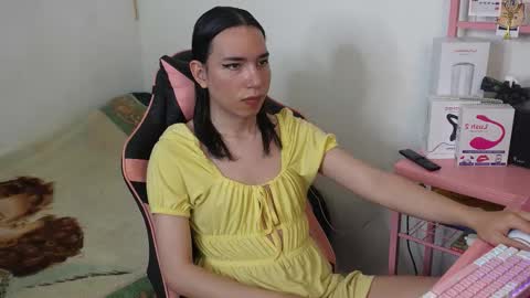 Snapshot of flaream_angel chatting on 11-08-25, 05:45 Alexa online show from 11-08-25, 05:45