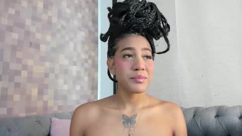 Snapshot of flavia_cruz chatting on 09-25-25, 07:50 Flavia online show from 09-25-25, 07:50