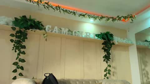 Flavia online show from 05-21-26, 12:01