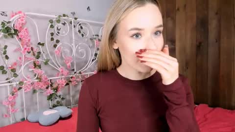 Amina online show from 11-21-25, 11:20